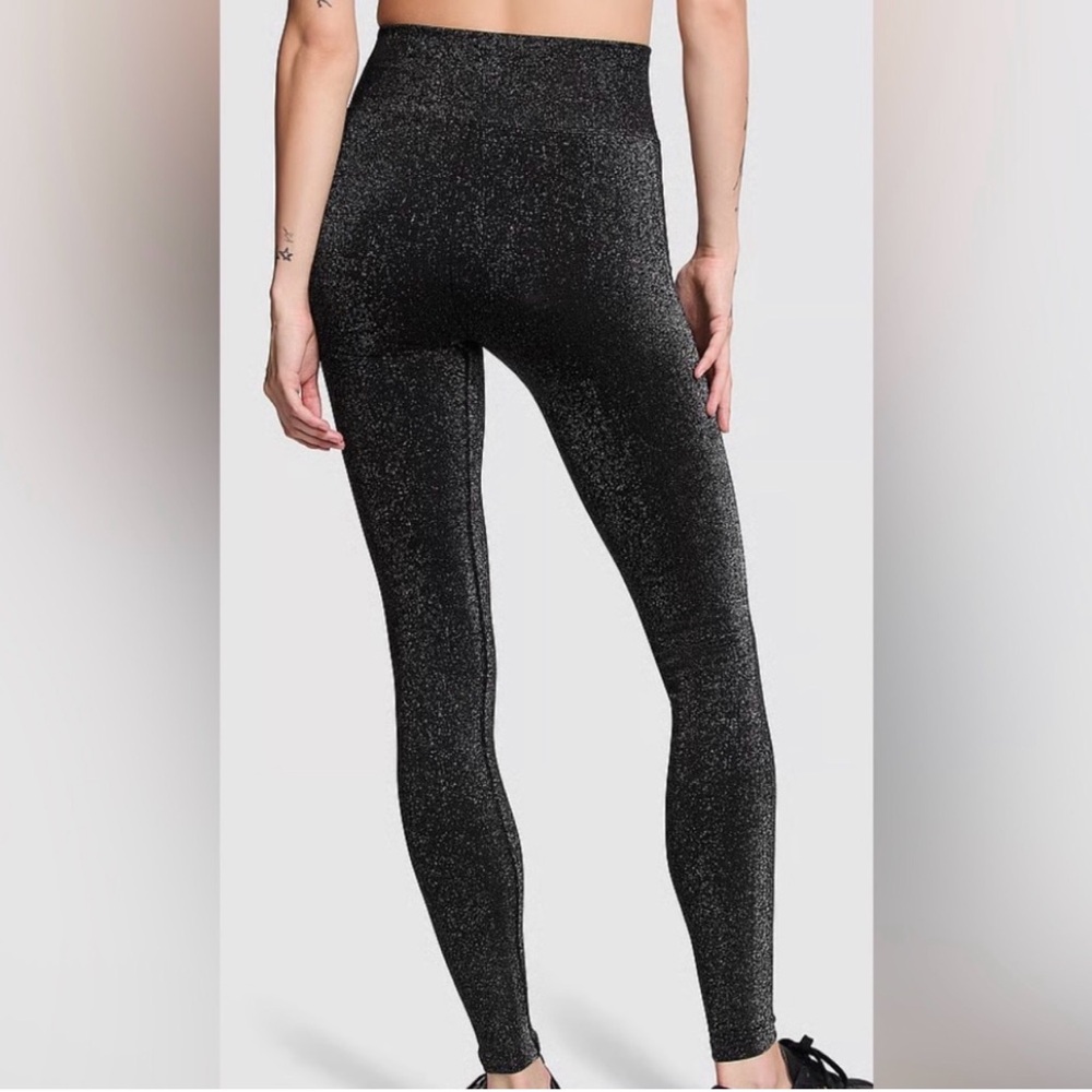 PINK Victoria's Secret Seemless Black Sparkle Leggings (XXL)